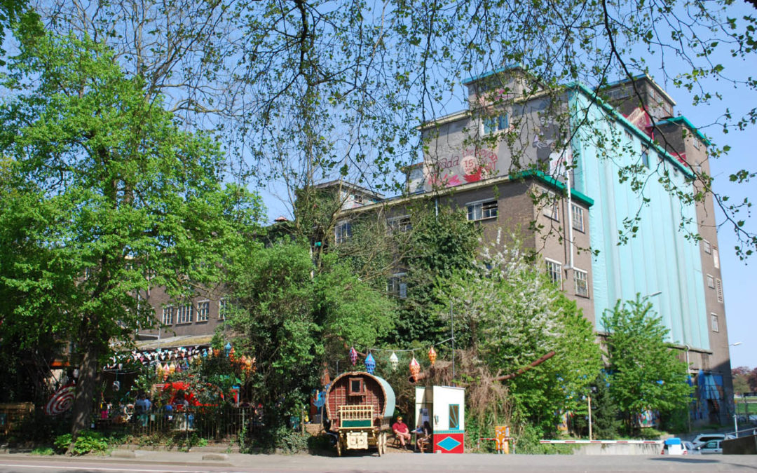 Landbouwbelang – Love Babylon Circus Sideshow