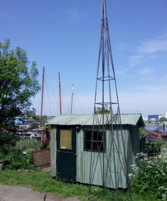 Today’s radio hut idyl